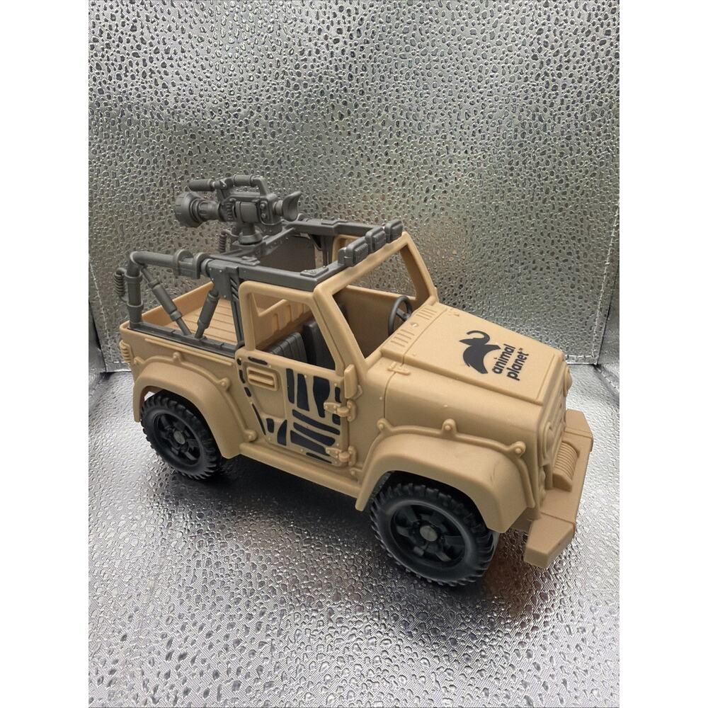 Animal Planet Safari Truck Jeep Beige Animal Rescue Toy 8" Excellent Condition